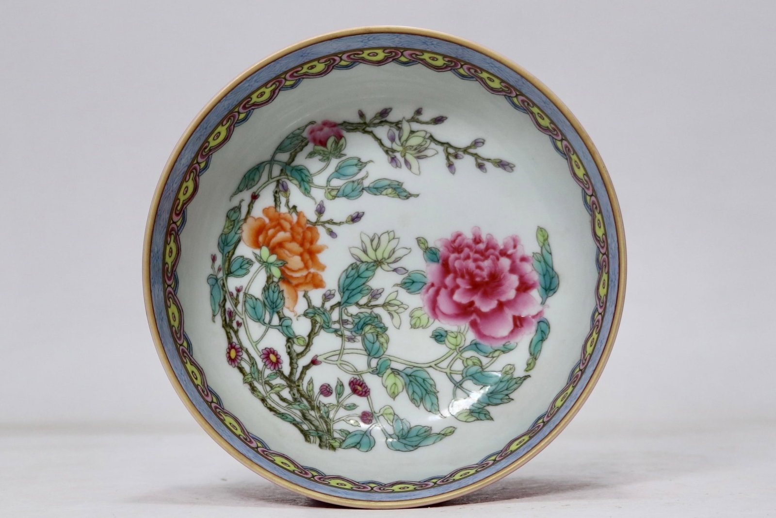 An Exquisite Enamel Flower Pattern Bowl - 5