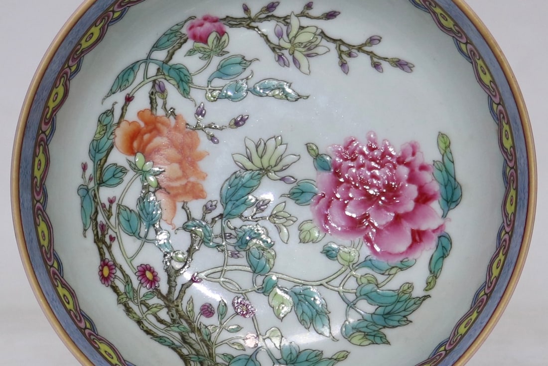 An Exquisite Enamel Flower Pattern Bowl - 6