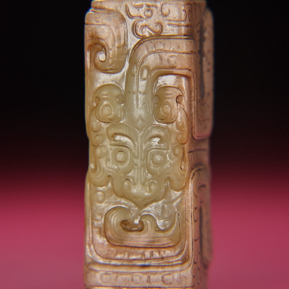 An Exquisite White Jade Dragon Pattern Ornament - 7
