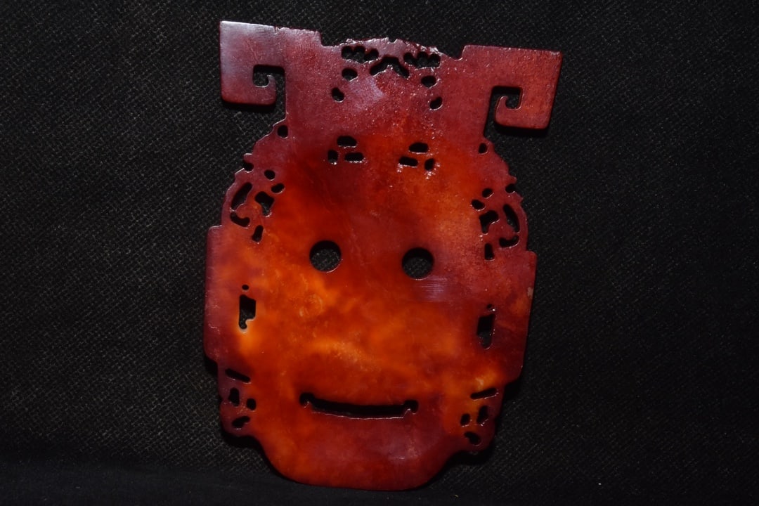 An Exquisite White Jade Beast-Face Pattern Ornament - 4
