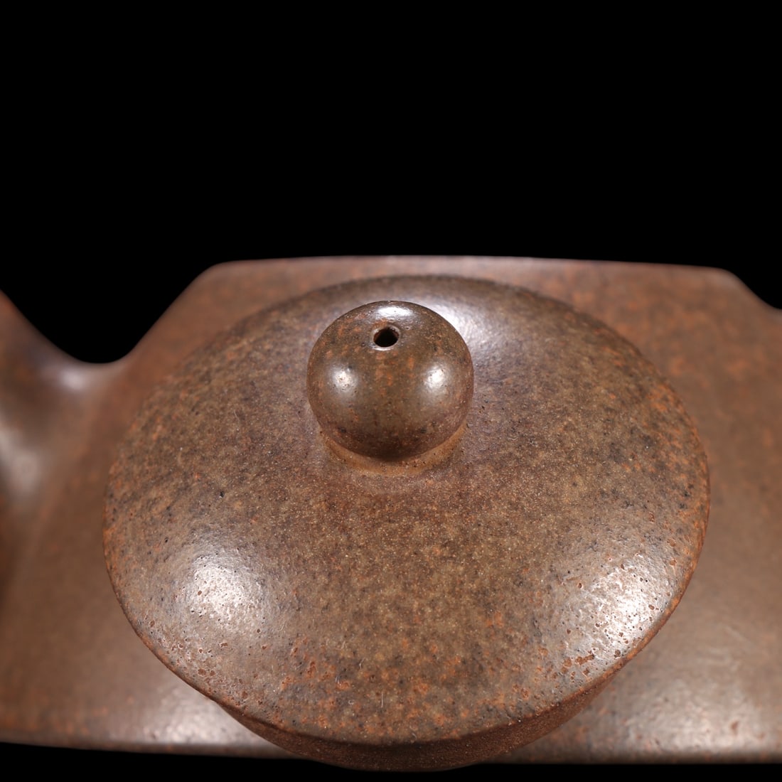 An Exquisite Purple Sands Teapot - 3