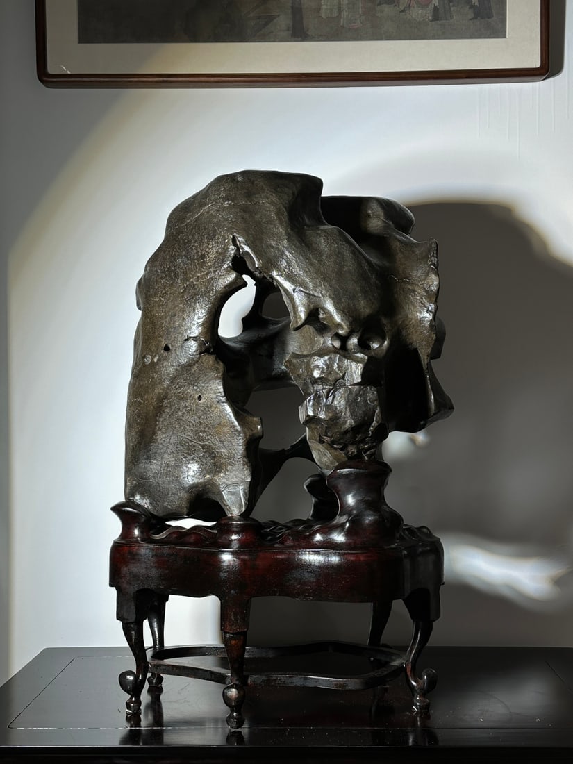 An Exquisite Taihu Stone Ornament: An Exquisite Taihu Stone Ornament Qing Dynasty, China Size:65cmx42cmx30cm (The Dimensions Of All Batches Are Manually Measured.If You Need More Detailed Information, Please Contact Our Customer