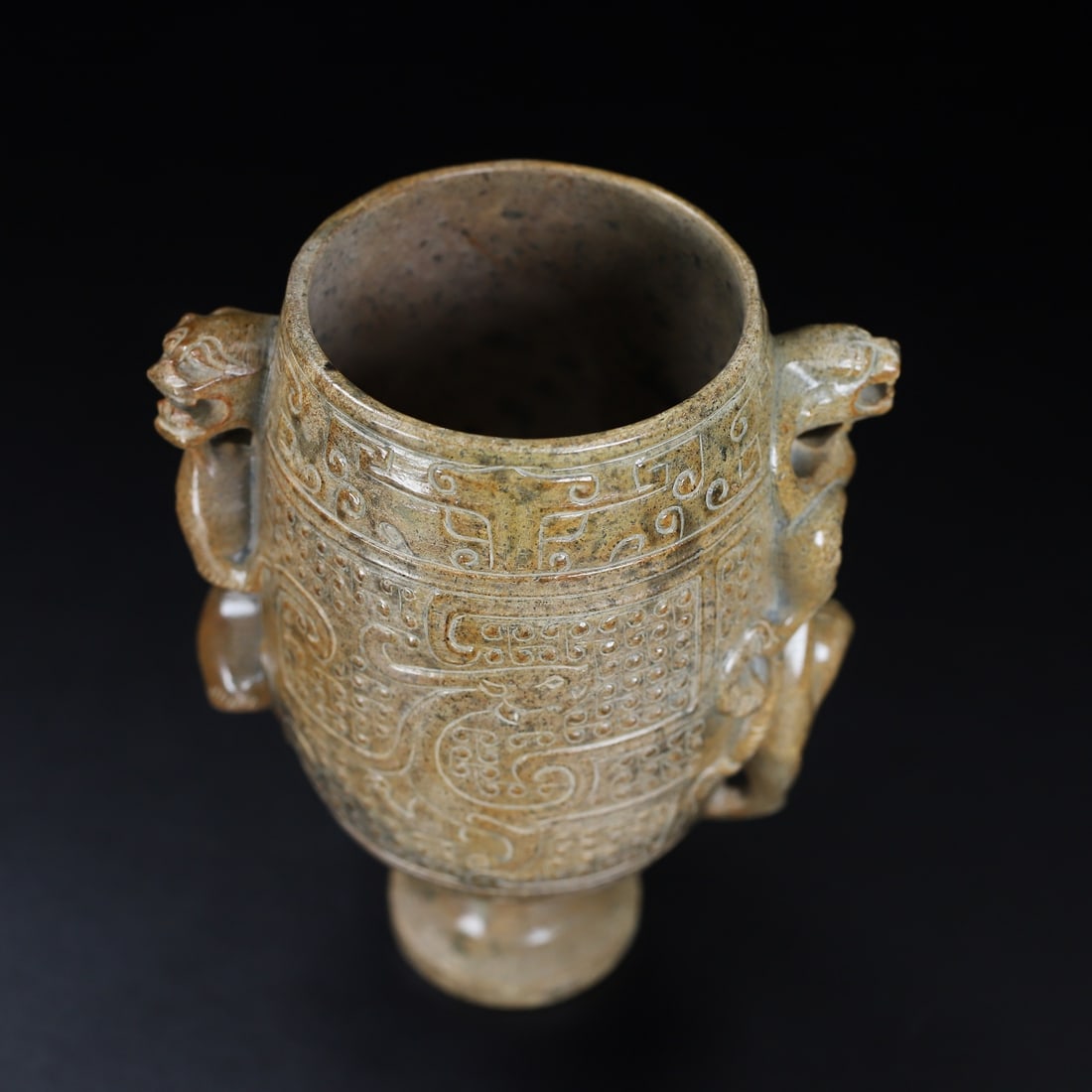 An Exquisite White Jade Dragon Pattern Cup - 3