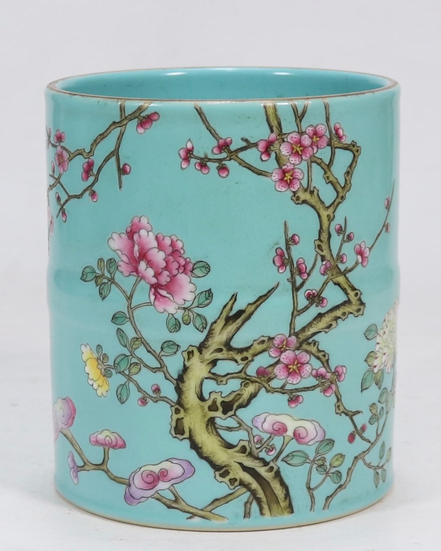 An Exquisite Green Glazed Flower Pattern Brush Pot - 2
