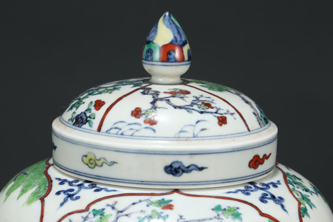 An Exquisite Doucai Character and Story Pattern Jar - 5