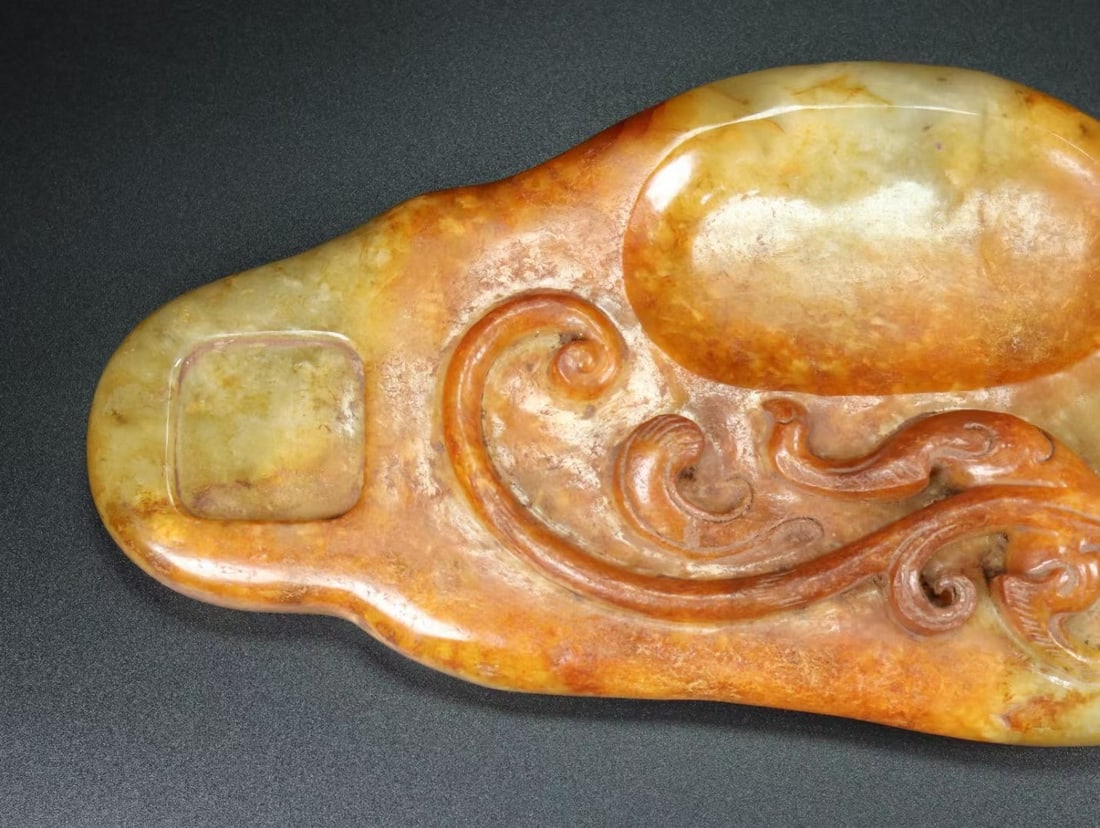 An Exquisite White Jade Dragon Pattern Inkstone - 6