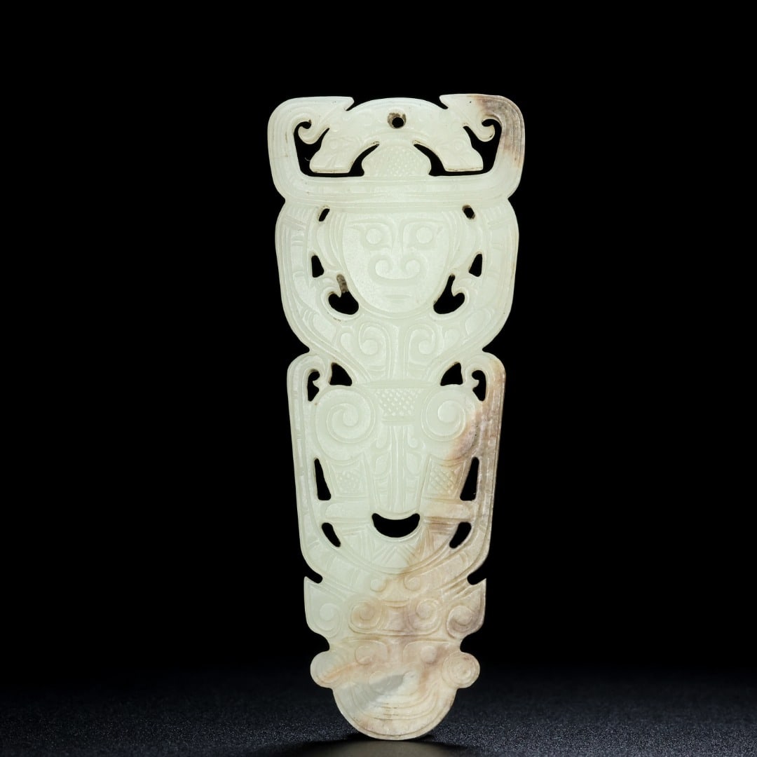 An Exquisite White Jade Figure Pattern Ornament: An Exquisite White Jade Figure Pattern Ornament Han Dynasty, China Size:10cmx4cmx0.3cm Weight:24.1g (The Dimensions Of All Batches Are Manually Measured.If You Need More Detailed Information, Please