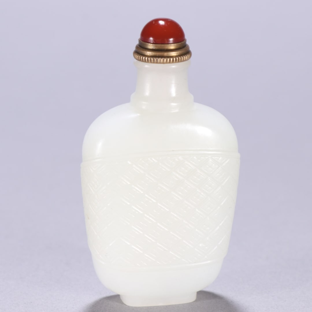 An Exquisite White Jade Snuff Bottle - 5