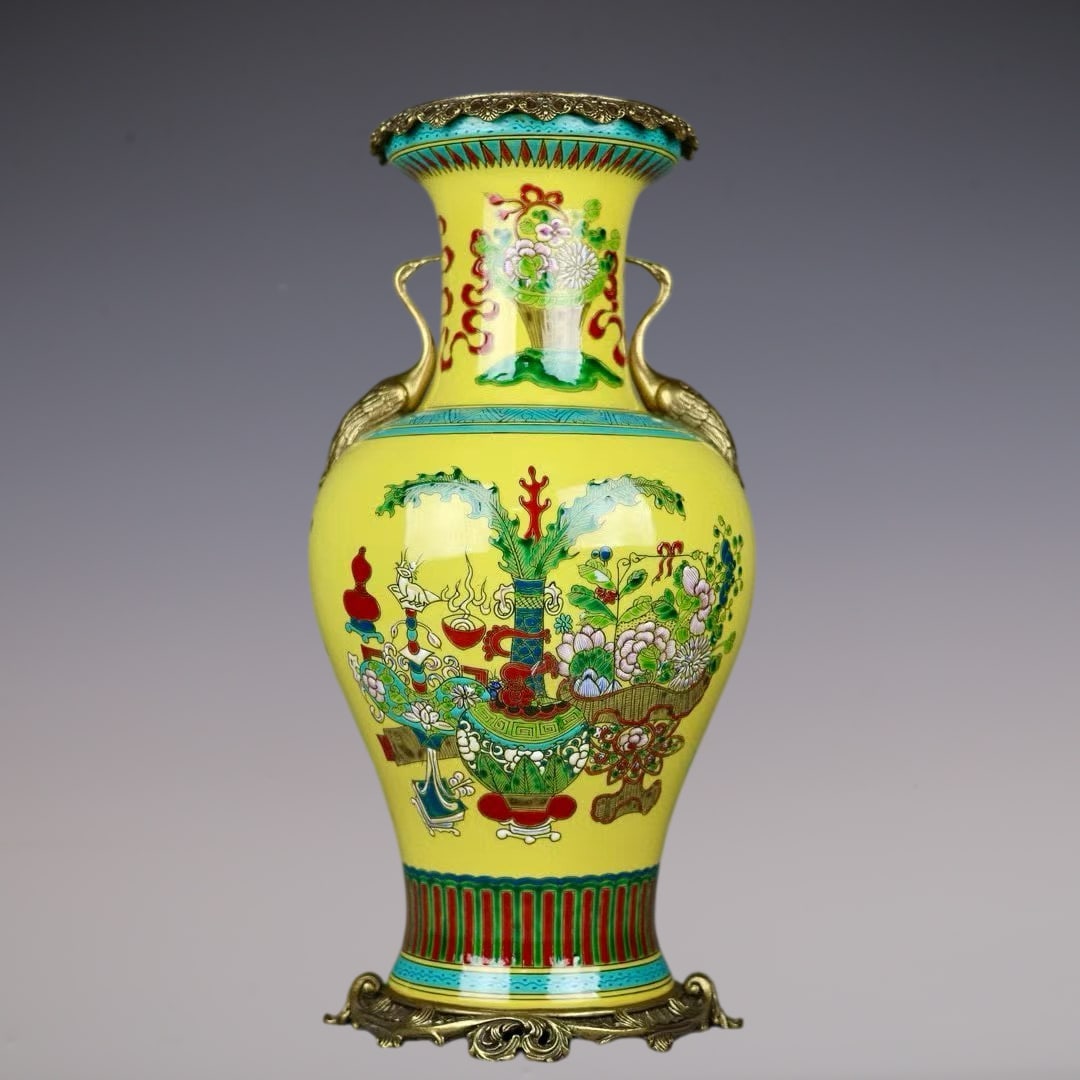 An Exquisite Doucai Inlaid Bronze Flower Pattern Double-Ears Vase: An Exquisite Doucai Inlaid Bronze Flower Pattern Double-Ears Vase Qing Dynasty, China Kangxi Six-character Mark Size:46cmx21cm (The Dimensions Of All Batches Are Manually Measured.If You Need More