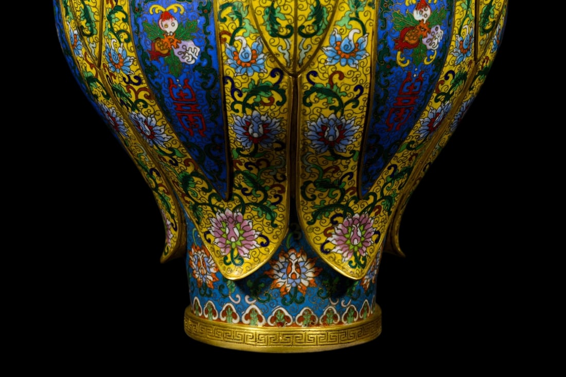 An Exquisite Cloisonne Lotus Pattern Crane Pattern Vase - 5