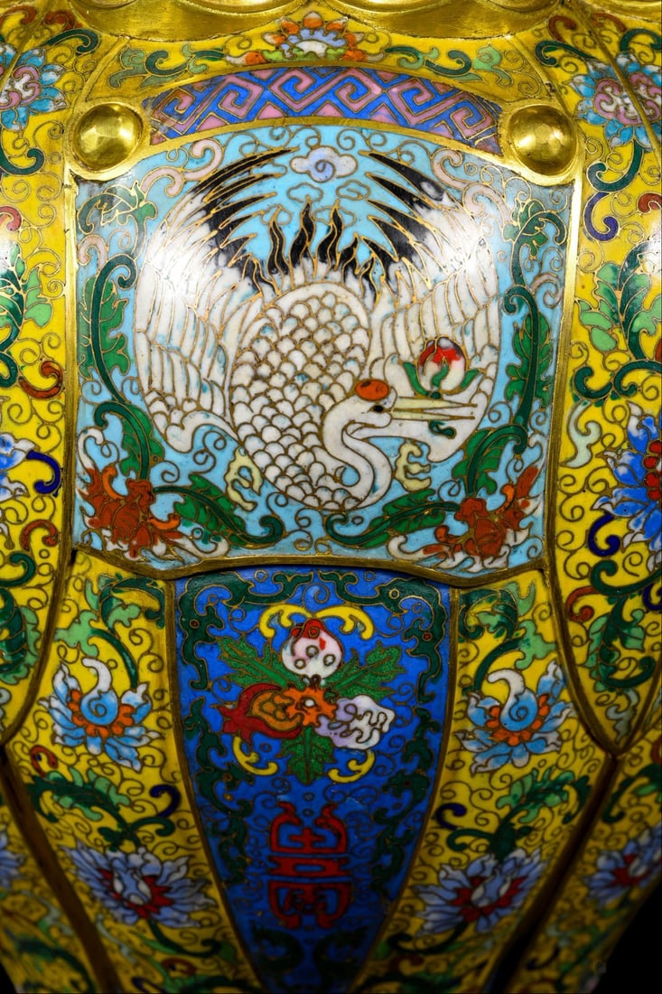 An Exquisite Cloisonne Lotus Pattern Crane Pattern Vase - 7