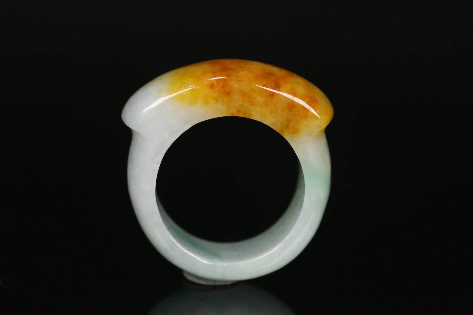 An Exquisite Jadeite Ring (1 of 9)