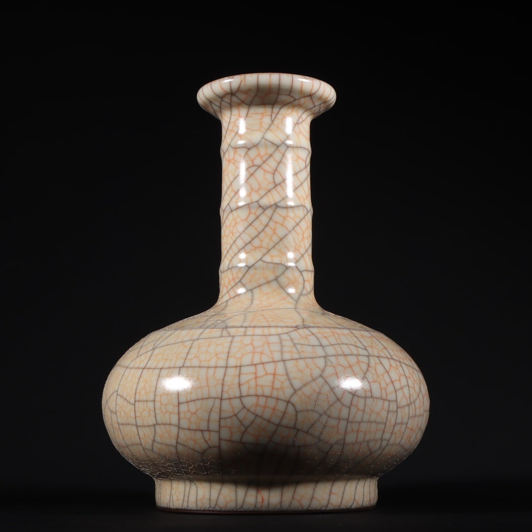 An Exquisite Ge yao Vase - 2