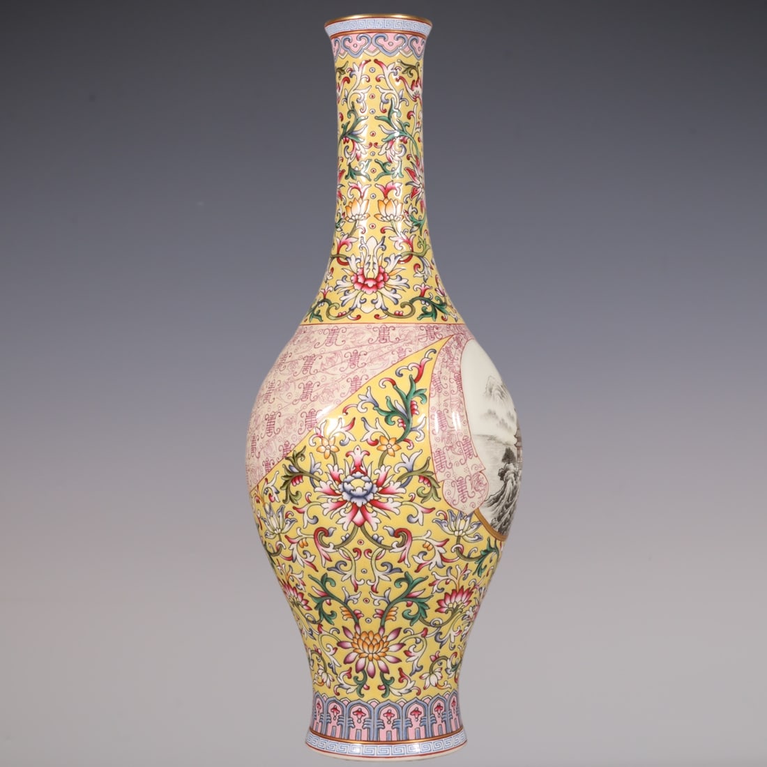 An Exquisite Enamel Lotus Pattern Landscape Pattern Vase - 6