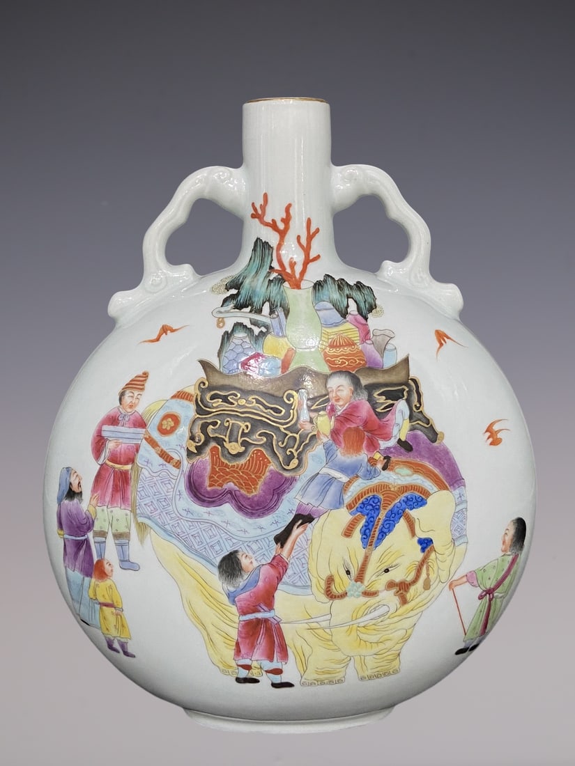 An Exquisite Famille-Rose Character and Story Pattern Double-Ears Vase: An Exquisite Famille-Rose Character and Story Pattern Double-Ears Vase Qing Dynasty, China Yongzheng Six-character Mark Size:30cmx24cm (The Dimensions Of All Batches Are Manually Measured.If You Need