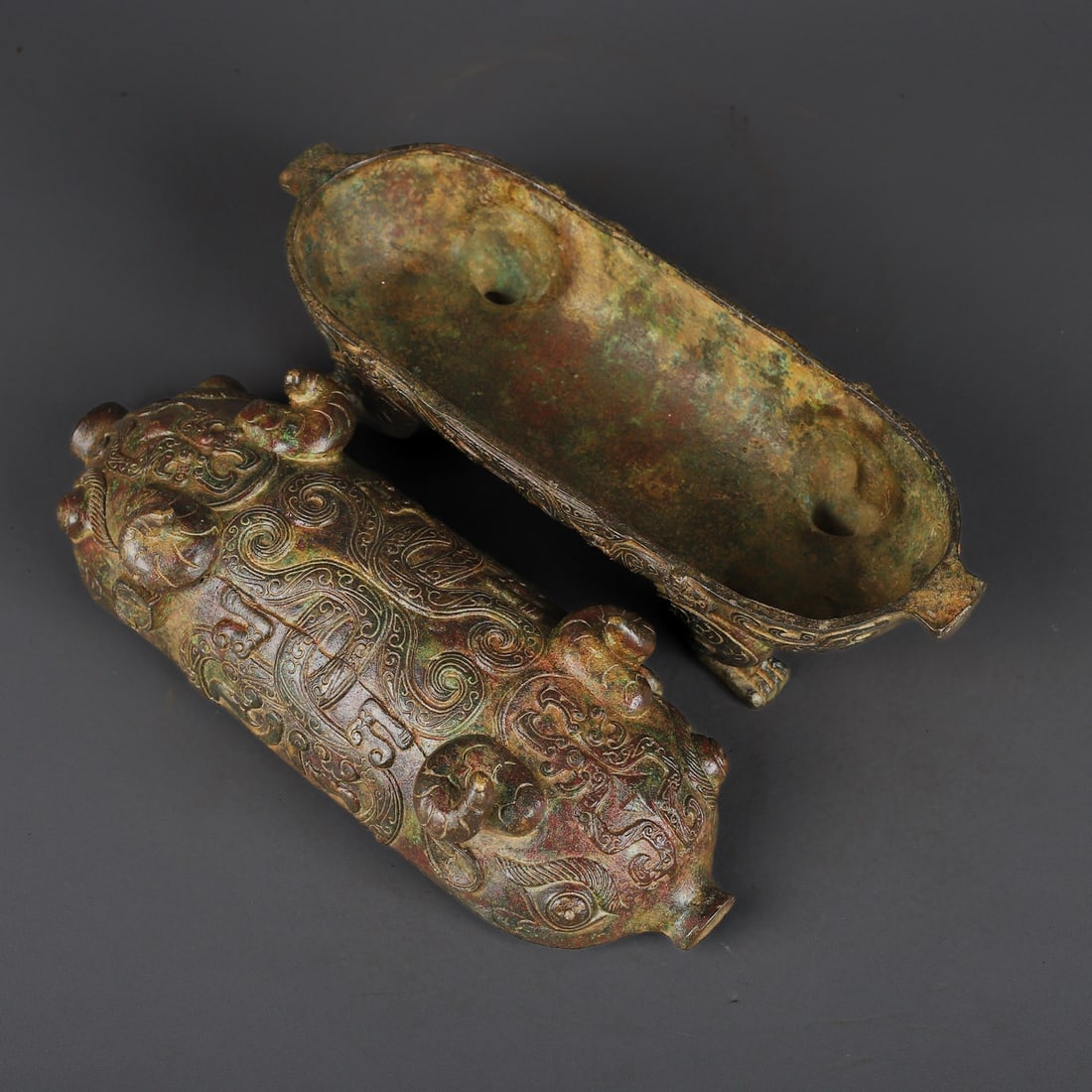An Exquisite Bronze Auspicious Beast-Shaped Box - 9