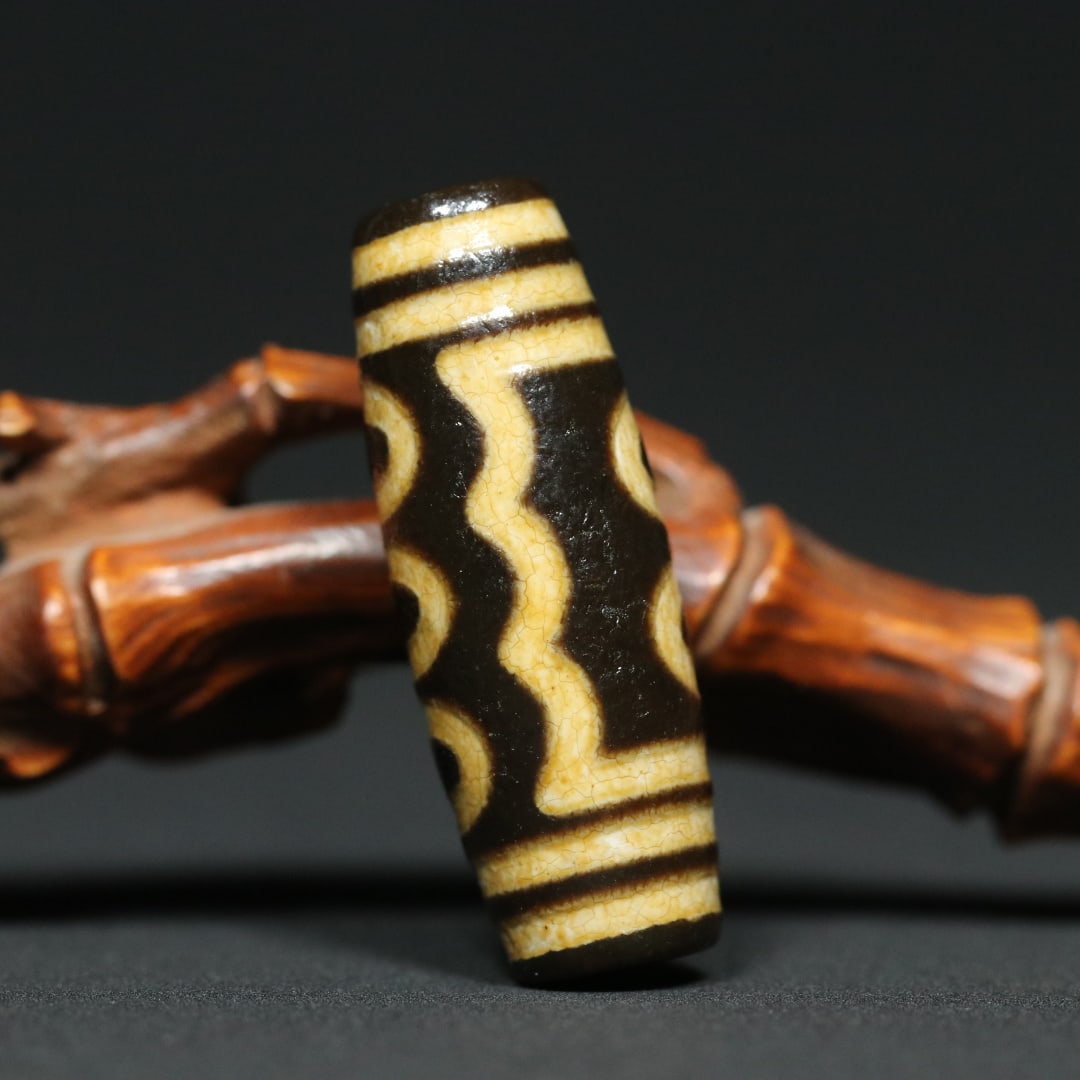 An Exquisite Dzi Bead Pendant - 4