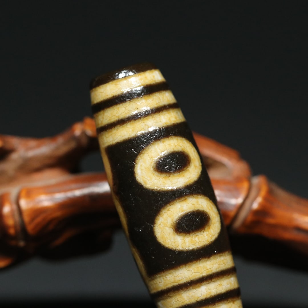 An Exquisite Dzi Bead Pendant - 7