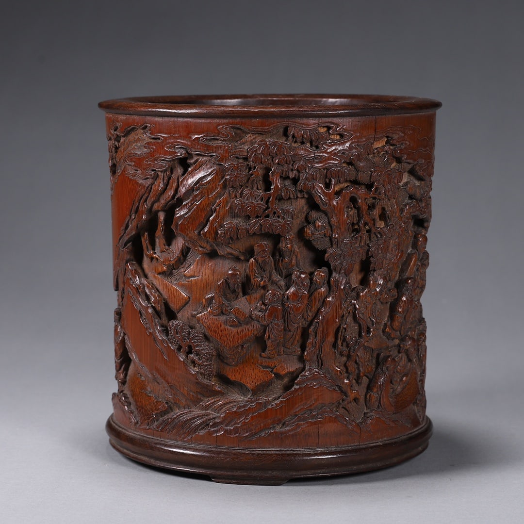 An Exquisite Bamboo Character and Story Pattern Brush Pot: An Exquisite Bamboo Character and Story Pattern Brush Pot Qing Dynasty, China Size:17cmx16cm Weight:883g (The Dimensions Of All Batches Are Manually Measured.If You Need More Detailed Information, Ple