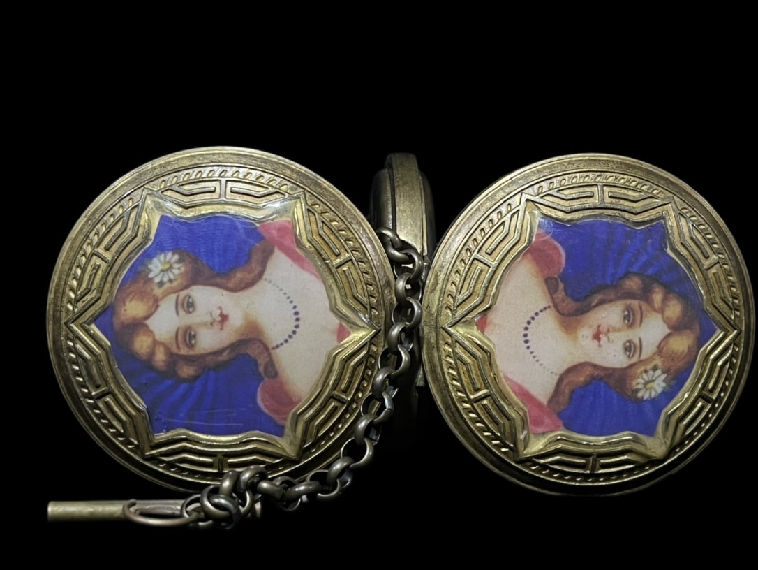 An Exquisite Bronze Figure Pattern Pocket watch - 5
