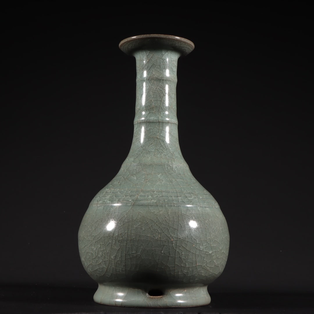 An Exquisite Longquan yao Vase - 5