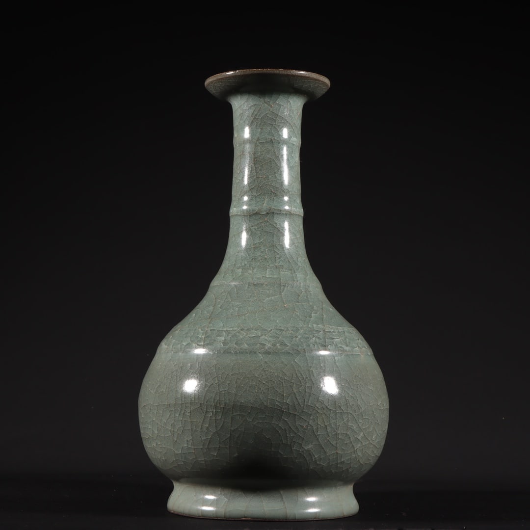 An Exquisite Longquan yao Vase - 6