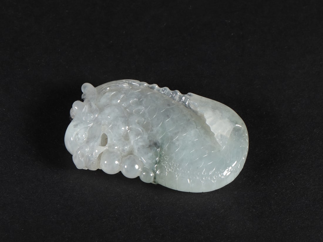 An Exquisite Jadeite Auspicious Beast Pattern Pendant - 8