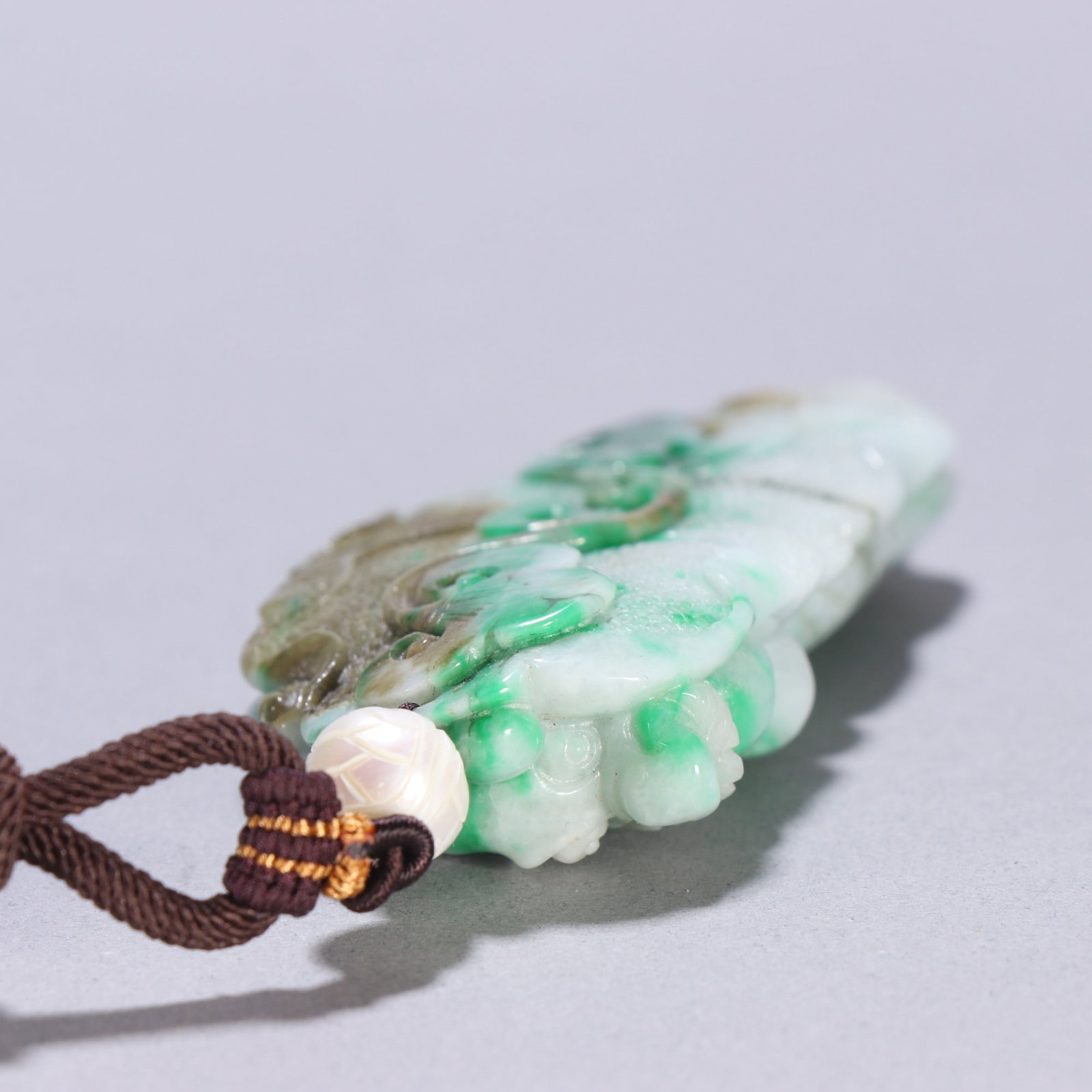 An Exquisite Jadeite Dragon Pattern Pendant - 8