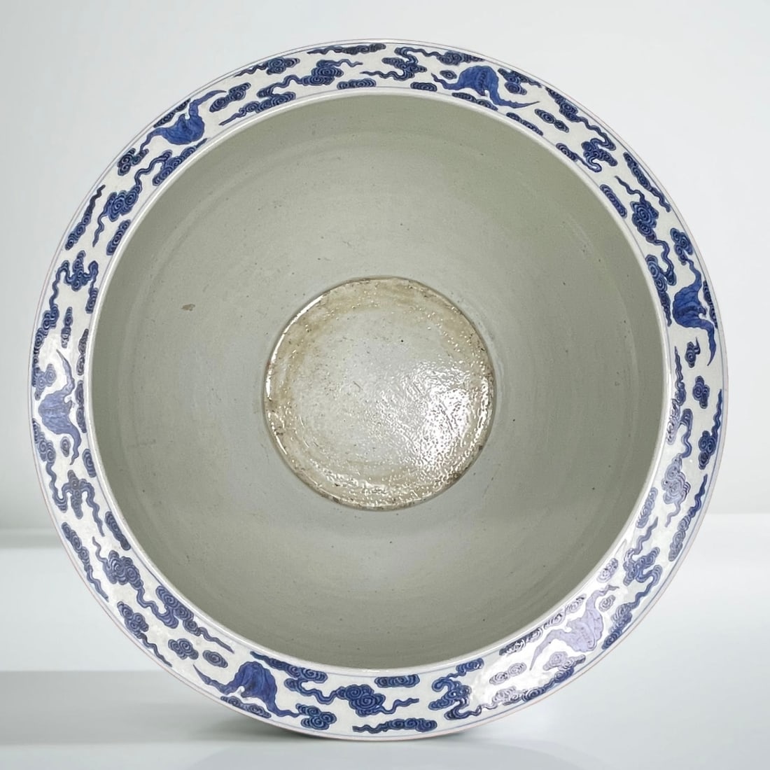 An Exquisite Blue and White Dragon Pattern Seawater Pattern Vat - 5