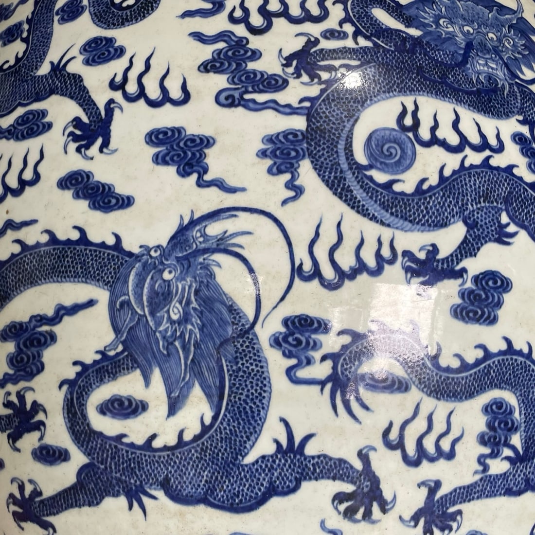 An Exquisite Blue and White Dragon Pattern Seawater Pattern Vat - 9
