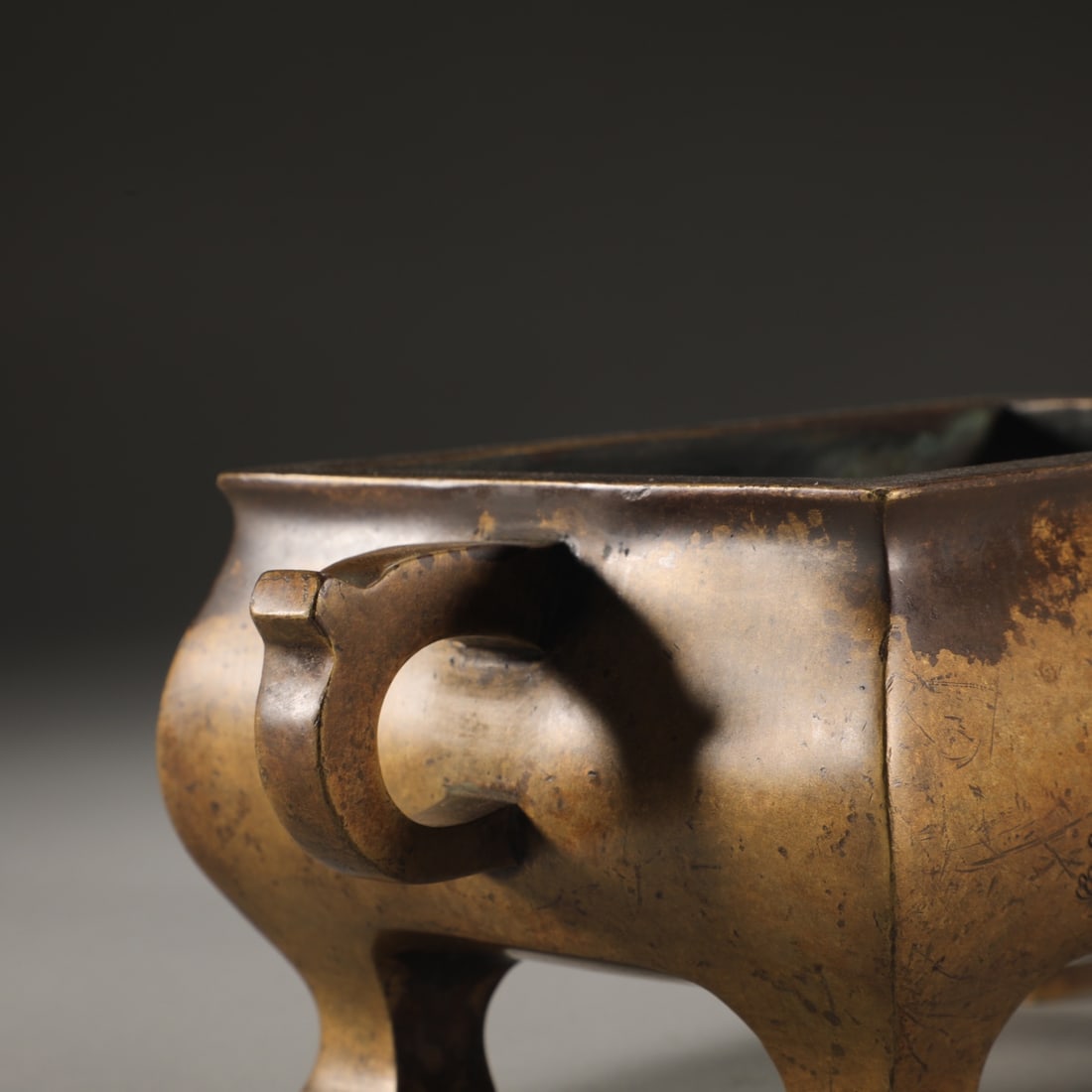An Exquisite Bronze Flower Pattern Double-Ears Censer - 7