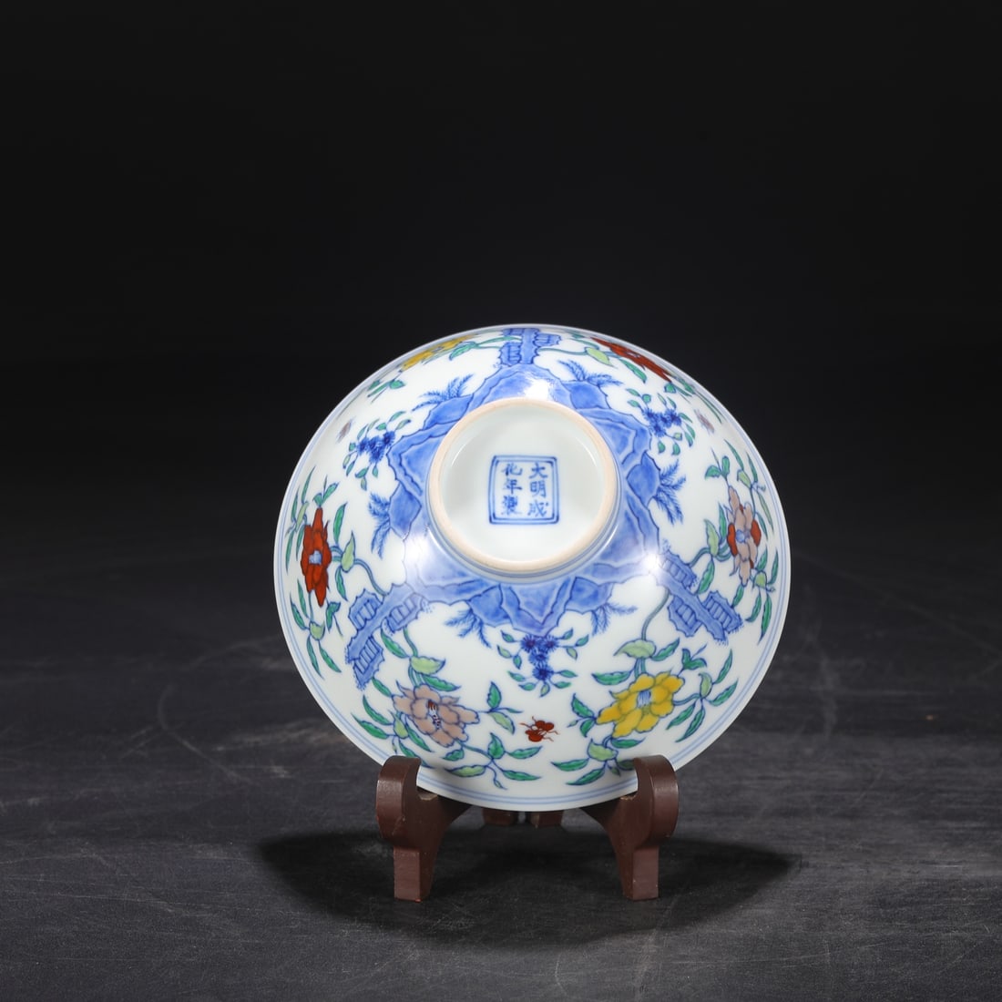 An Exquisite Doucai Flower Pattern Bowl - 7