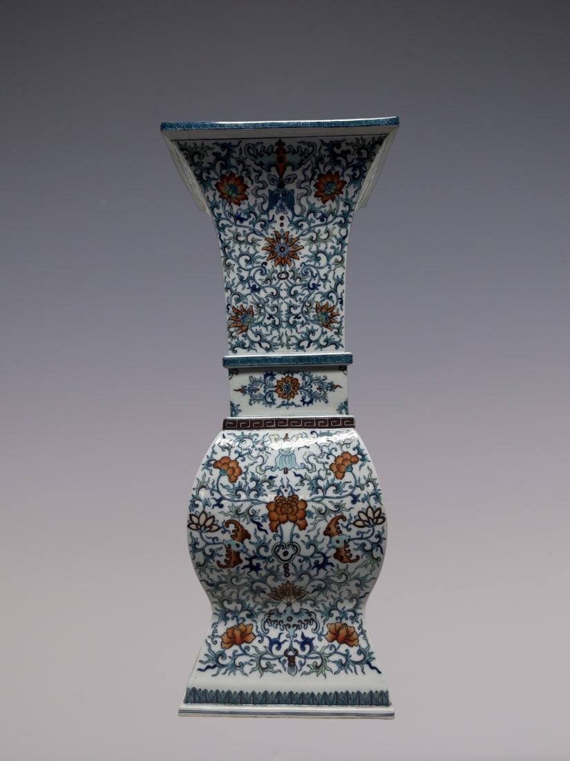An Exquisite Doucai Lotus Pattern Eight Treasures Pattern Vase - 6