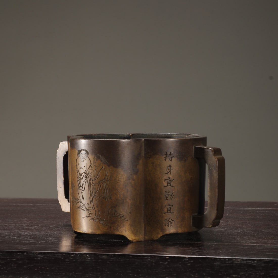 An Exquisite Bronze Flower Pattern Figure Pattern Double-Ears Censer - 4