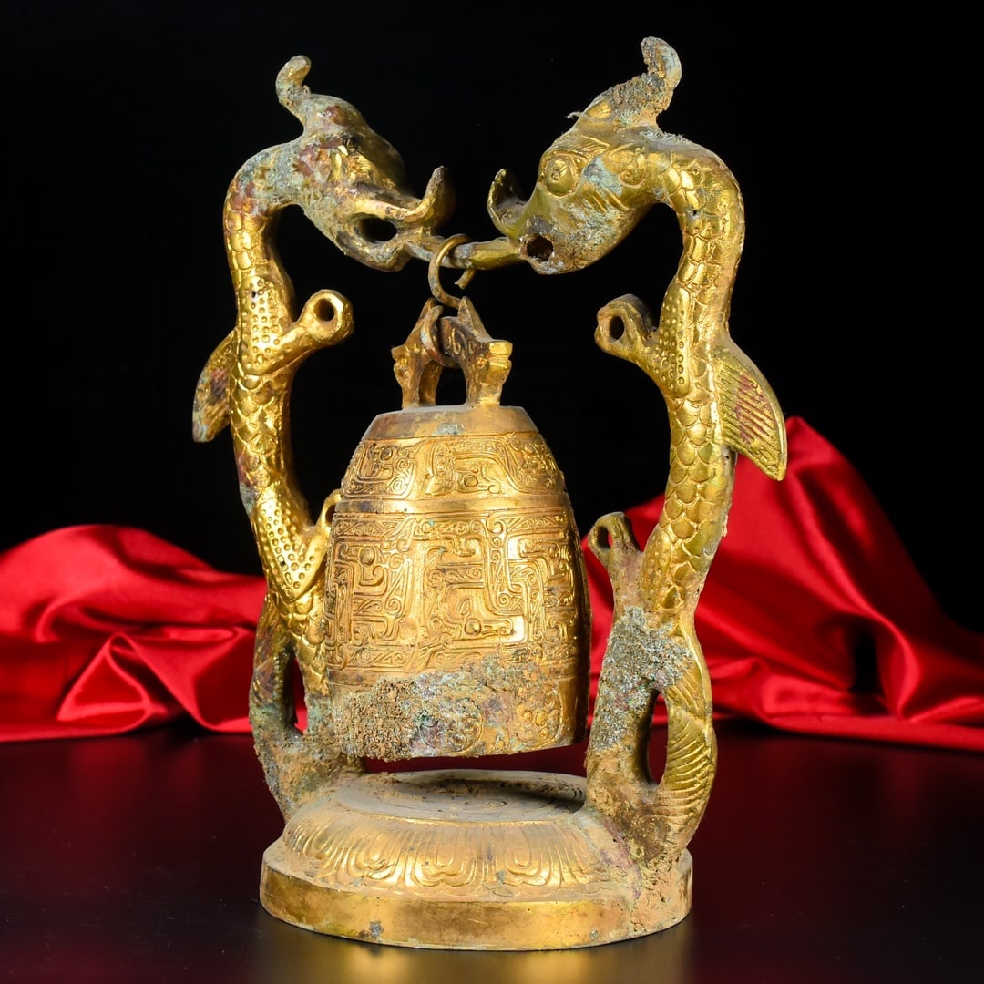 An Exquisite Gilt Bronze Dragon Pattern Ornament - 7