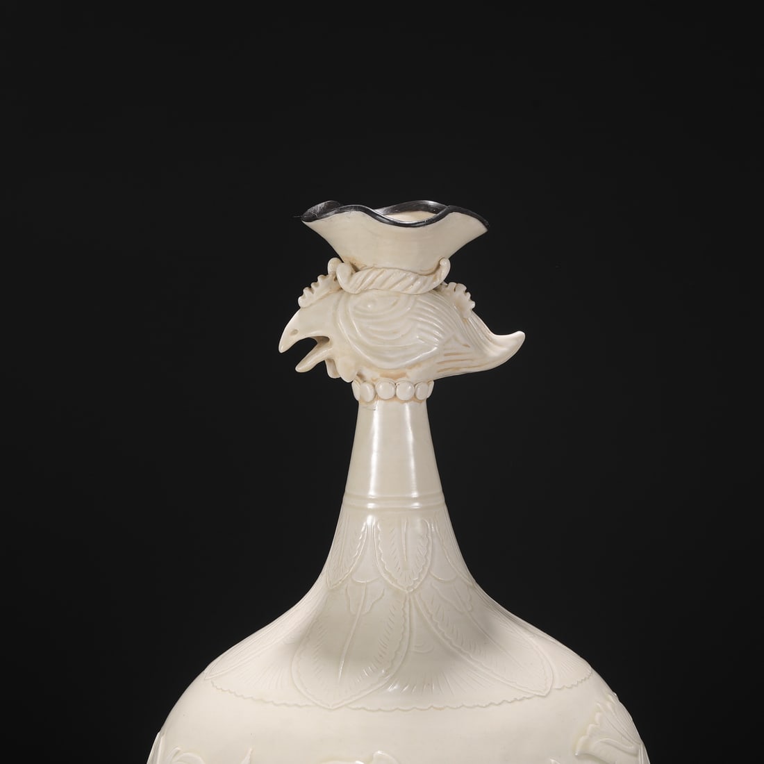 An Exquisite Ding yao Dragon Pattern Flower Pattern Vase - 3