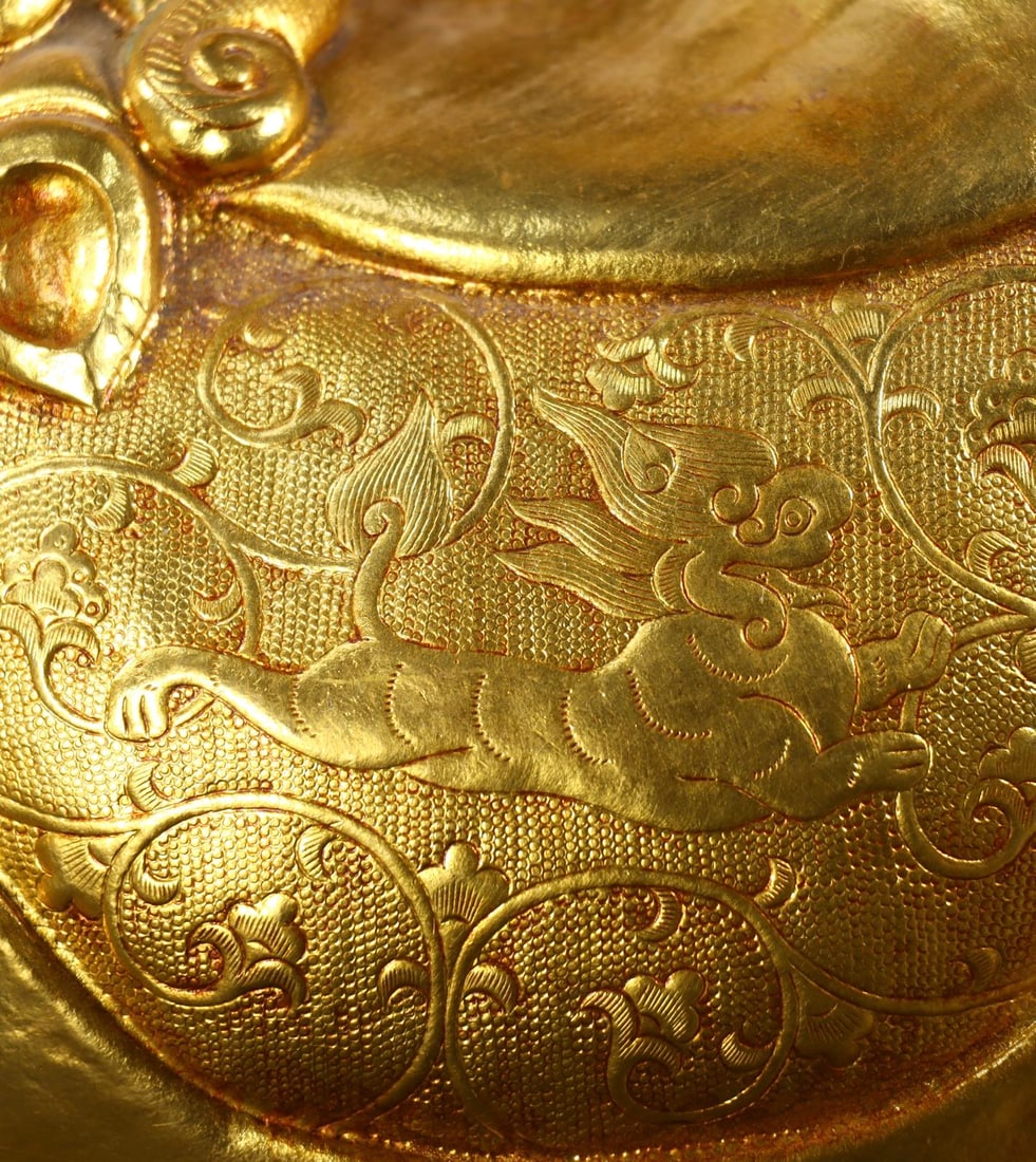 An Exquisite Gilt Bronze Auspicious Beast Pattern Ewer - 8
