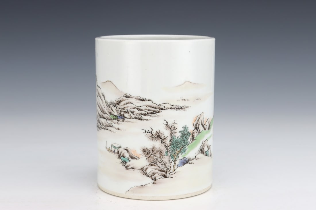 An Exquisite Ink Color Landscape Pattern Brush Pot - 4