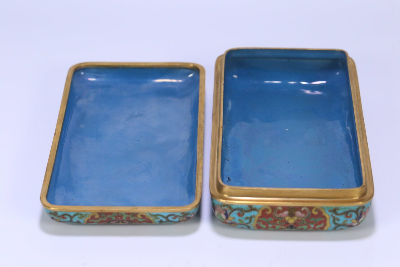 An Exquisite Cloisonne Dragon Pattern Lotus Pattern Seawater Pattern Box - 6