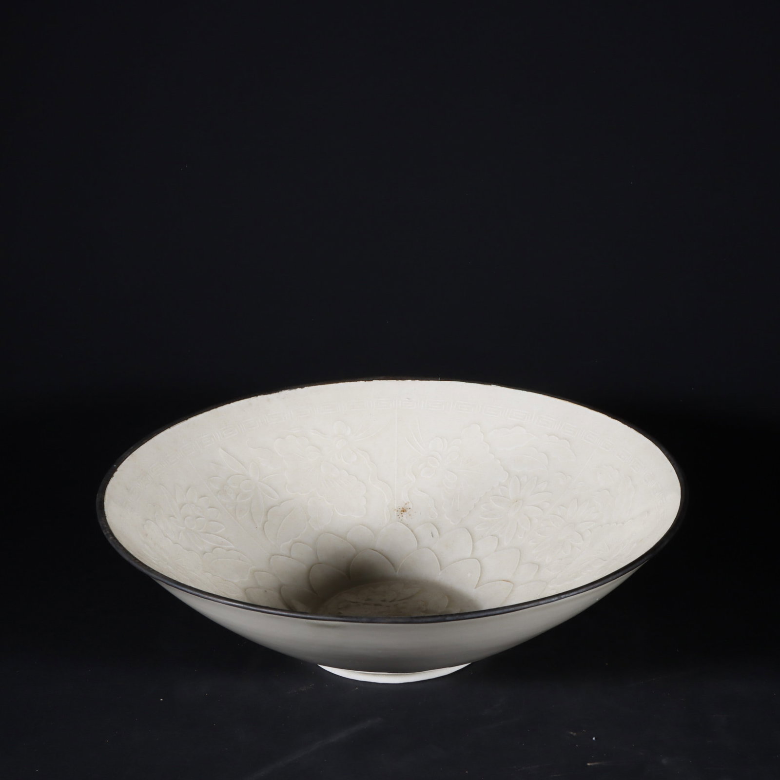 An Exquisite Ding yao Flower Pattern Bowl - 2