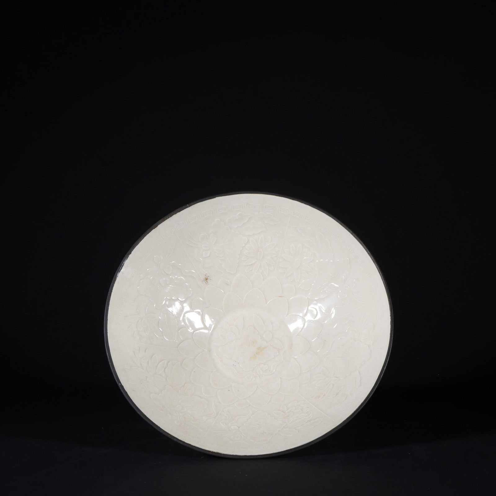 An Exquisite Ding yao Flower Pattern Bowl - 3
