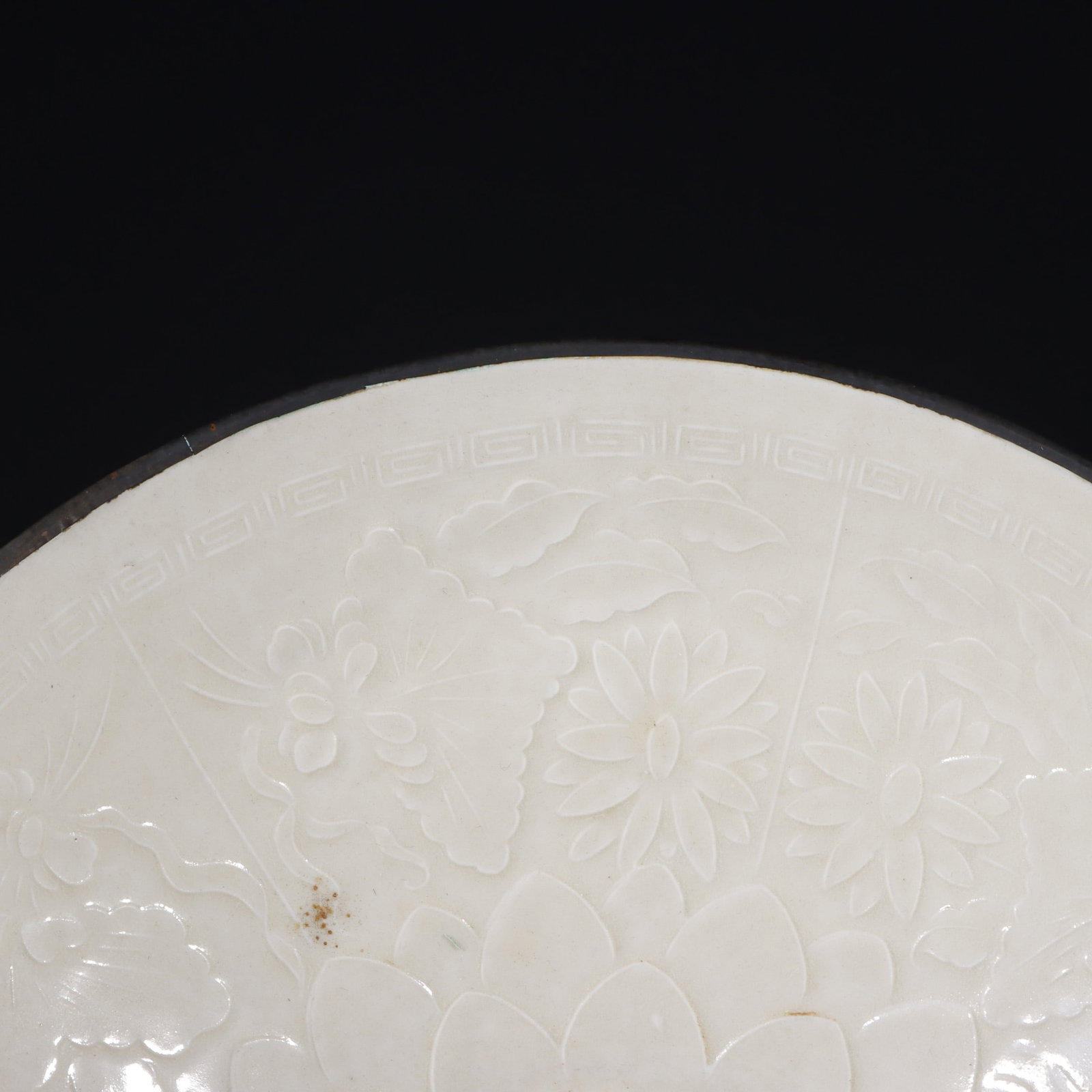 An Exquisite Ding yao Flower Pattern Bowl - 4
