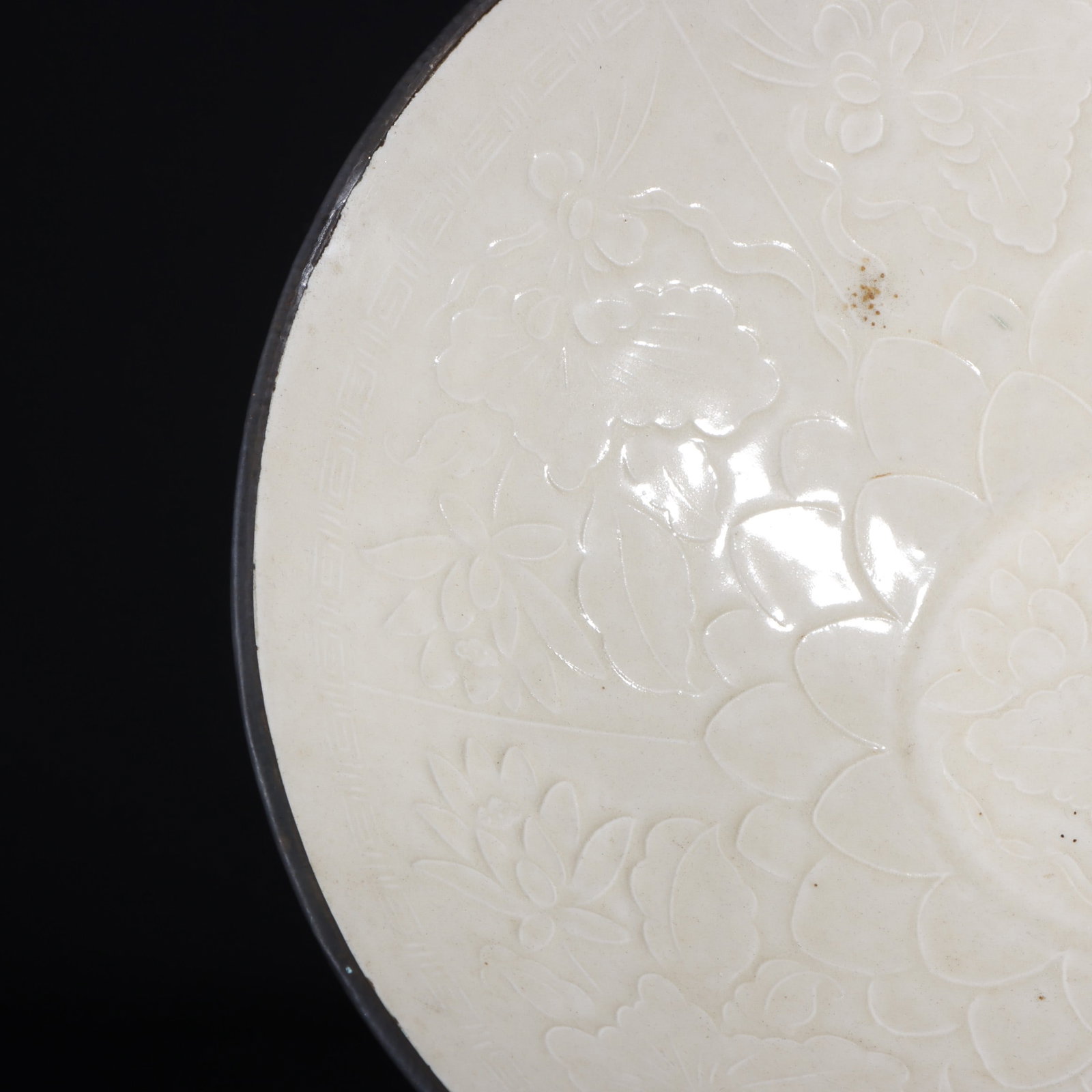 An Exquisite Ding yao Flower Pattern Bowl - 5
