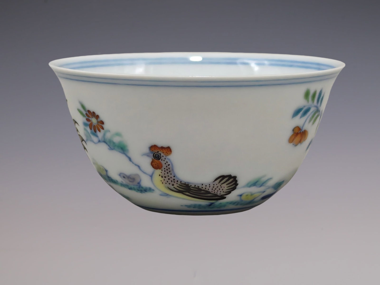 An Exquisite Doucai Flower and Bird Pattern Bowl: An Exquisite Doucai Flower and Bird Pattern Bowl Ming Dynasty, China Chenghua Four-character Mark Size:3.3cmx6.6cm (The Dimensions Of All Batches Are Manually Measured.If You Need More Detailed Inform