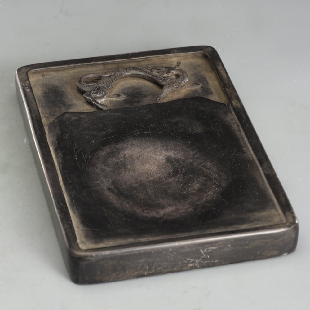 An Exquisite Dragon Pattern with poem Inkstone: An Exquisite Dragon Pattern with poem Inkstone Ma shijun Size:20cmx12.8cmx2cm Weight:1162g (The Dimensions Of All Batches Are Manually Measured.If You Need More Detailed Information, Please Contact Ou