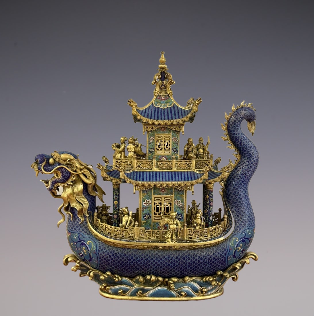 An Exquisite Cloisonne Seawater Pattern Figure Pattern Ornament: An Exquisite Cloisonne Seawater Pattern Figure Pattern Ornament Qing Dynasty, China Qianlong Six-character Mark Size:62cmx22cmx60cm Weight:41kg (The Dimensions Of All Batches Are Manually Measured.If