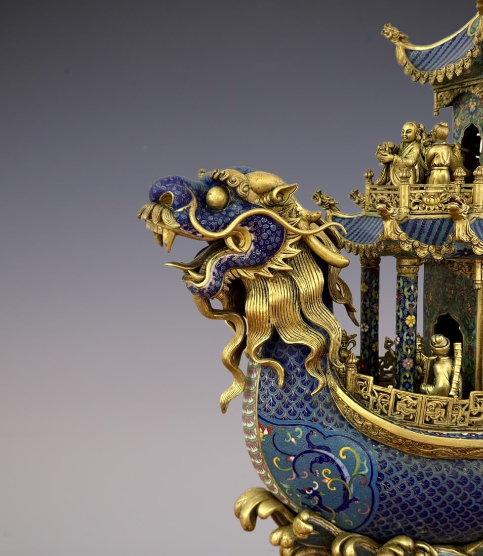 An Exquisite Cloisonne Seawater Pattern Figure Pattern Ornament - 2