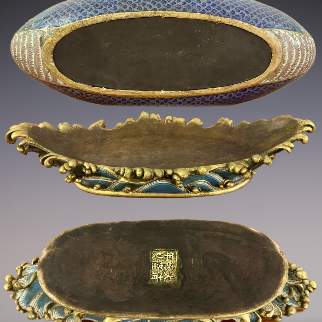 An Exquisite Cloisonne Seawater Pattern Figure Pattern Ornament - 9
