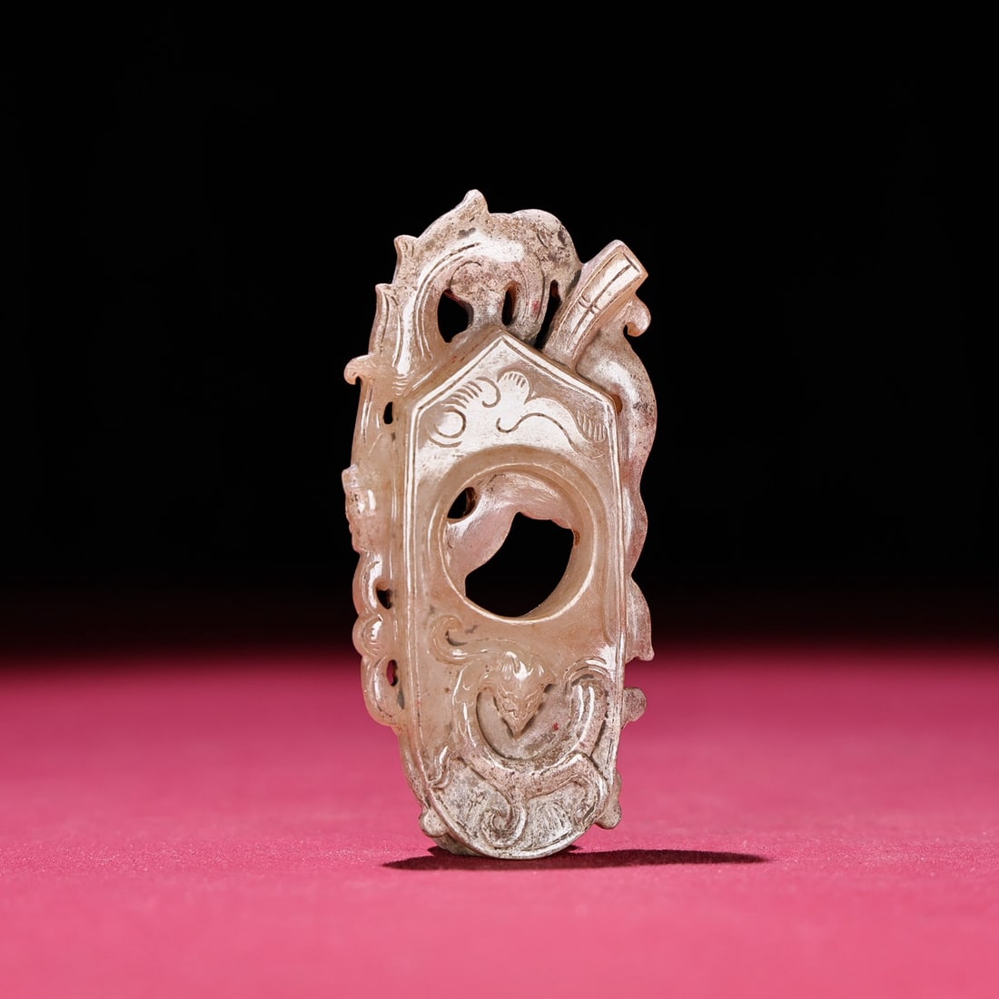 An Exquisite White Jade Chi-Dragon Pattern Pendant - 9