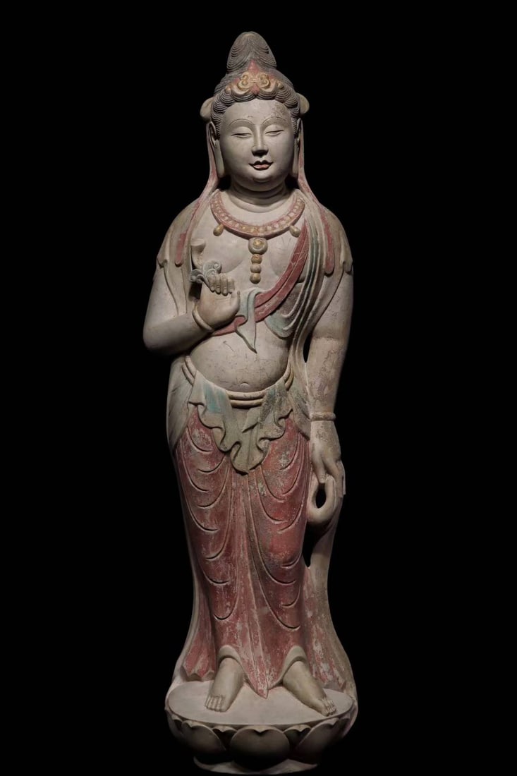 An Exquisite Limestone Painted Color Statue of Bodhisattva: An Exquisite Limestone Painted Color Statue of Bodhisattva Tang Dynasty, China Size:99cm (The Dimensions Of All Batches Are Manually Measured.If You Need More Detailed Information, Please Contact Our